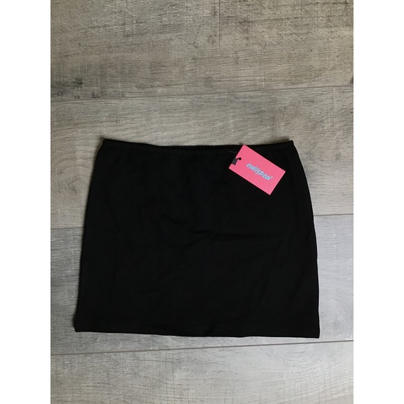 Edikted Women's Black Aisha Low Rise Mini Skirt Size XS NWT - Picture 4 of 11